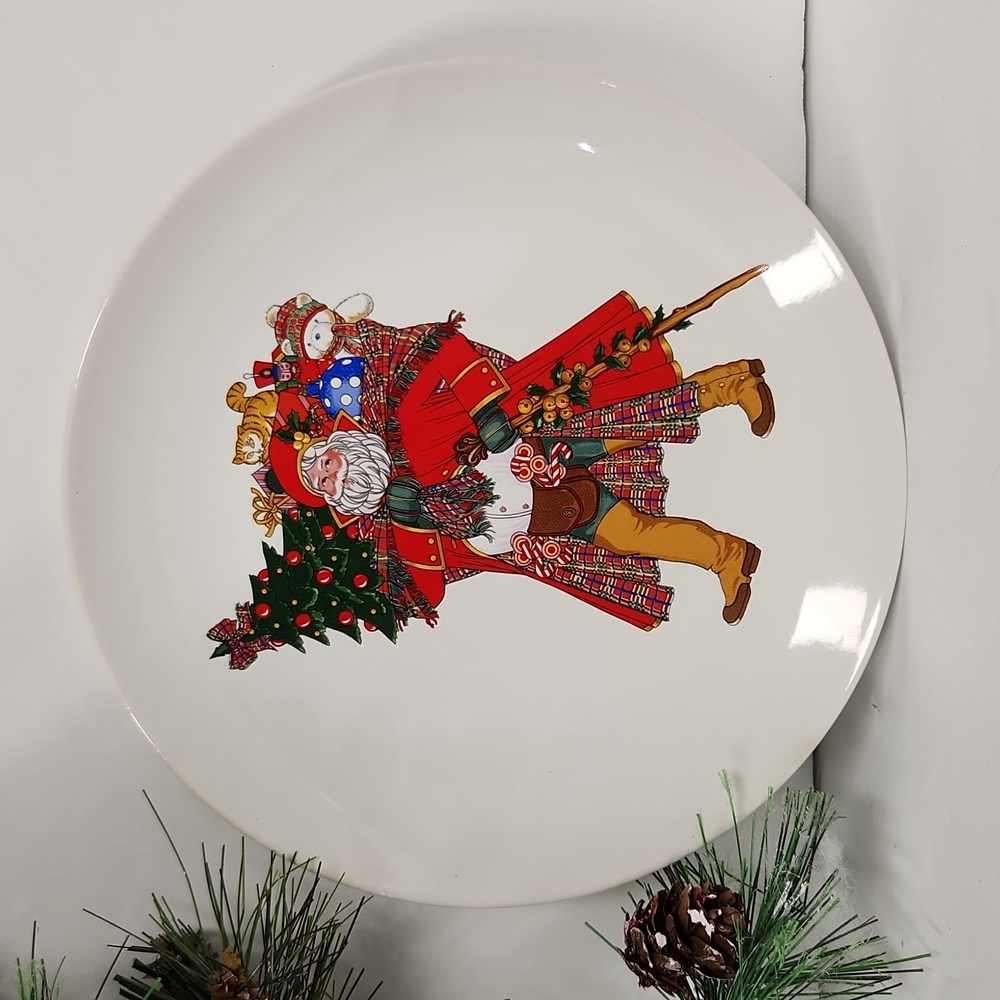 Old World Santa Hudson's Plate